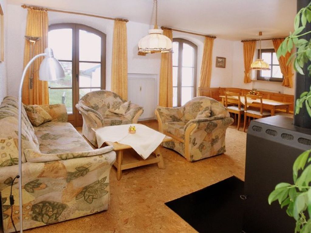 Wohnzimmer mit Kaminofen
