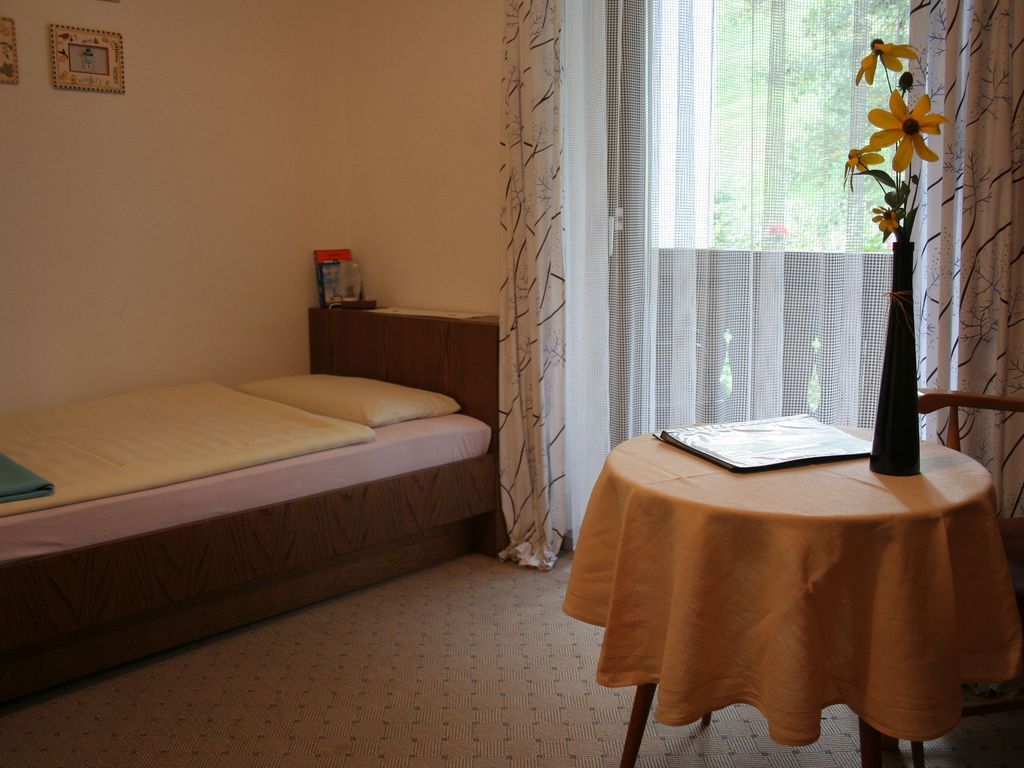 Einzelzimmer Dusche/WC Balkon