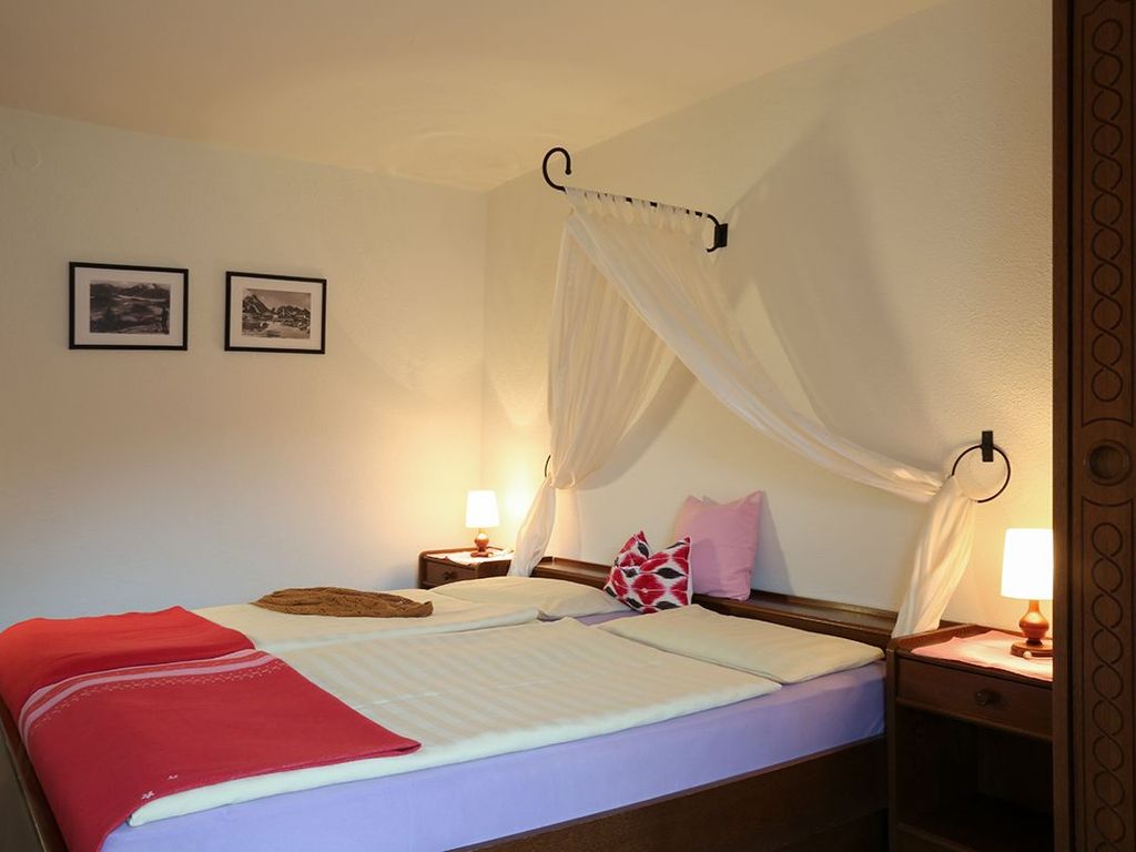 Doppelzimmer Dusche/WC Balkon Bergblick