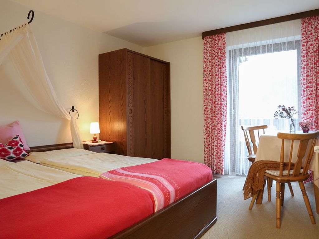 Doppelzimmer Dusche/WC Balkon Bergblick