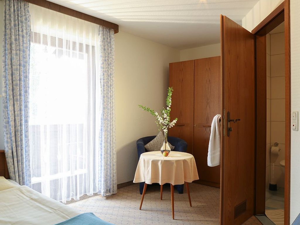 Einzelzimmer Dusche/WC Balkon