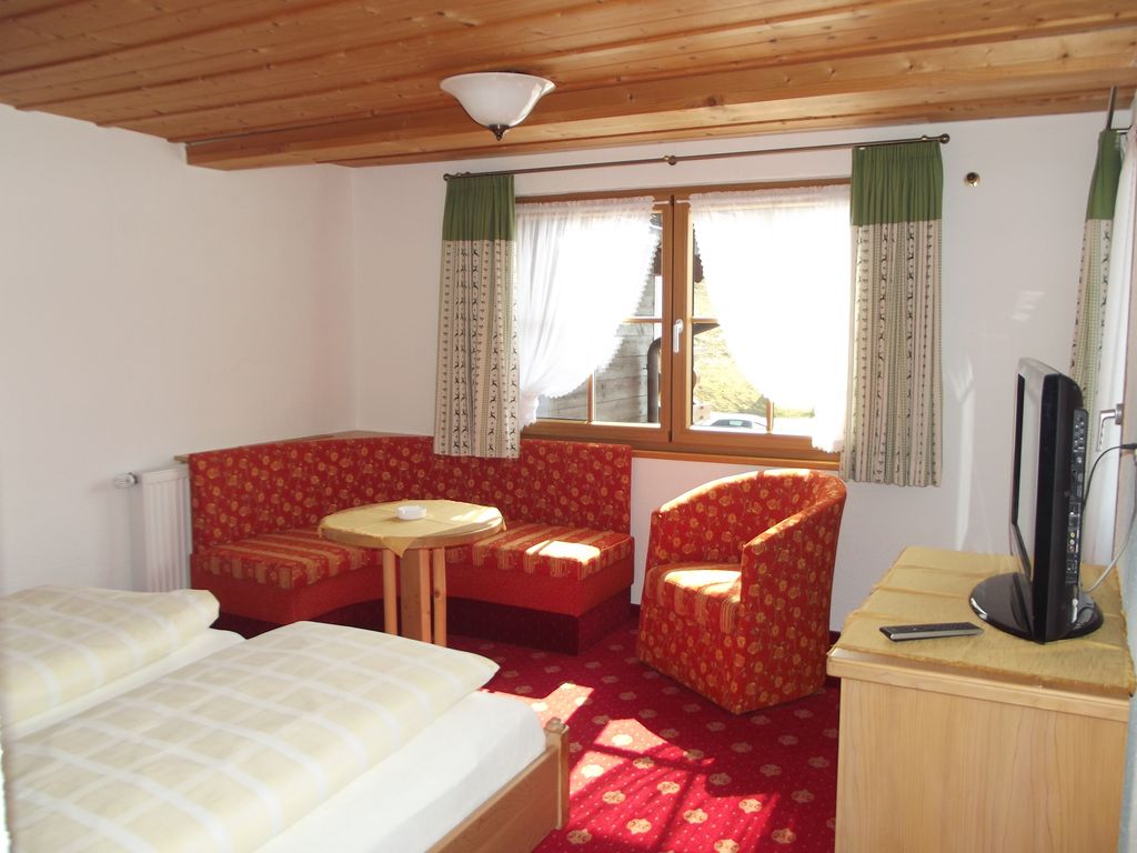 3 Bett Zimmer