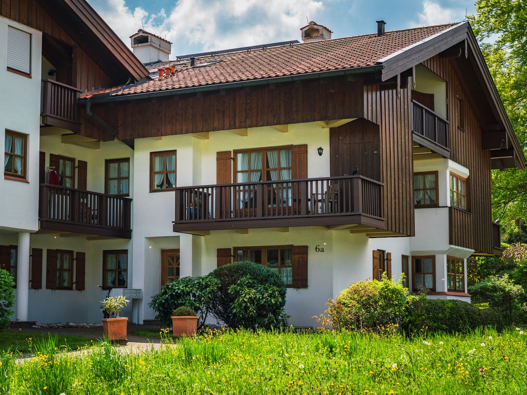 Blick auf unsere Wohnung im 1. Stock mit Balkon