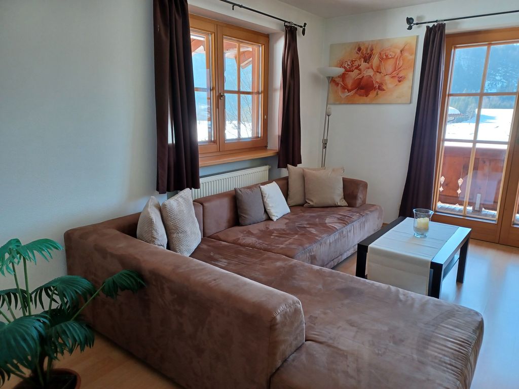 Wohnzimmer mit Schlafcouch