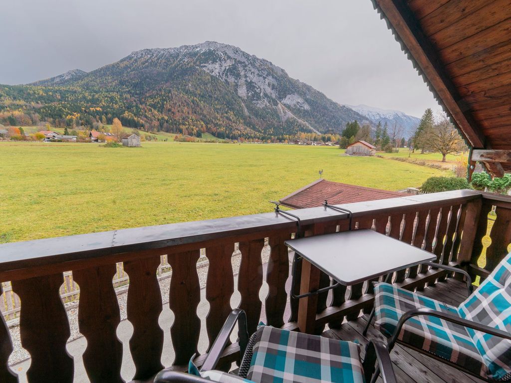 Balkon mit Blick auf Rauschberg