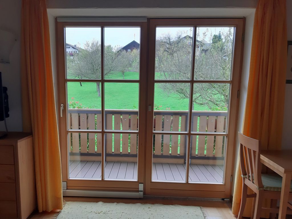 Blick auf Balkon Richtung Westen