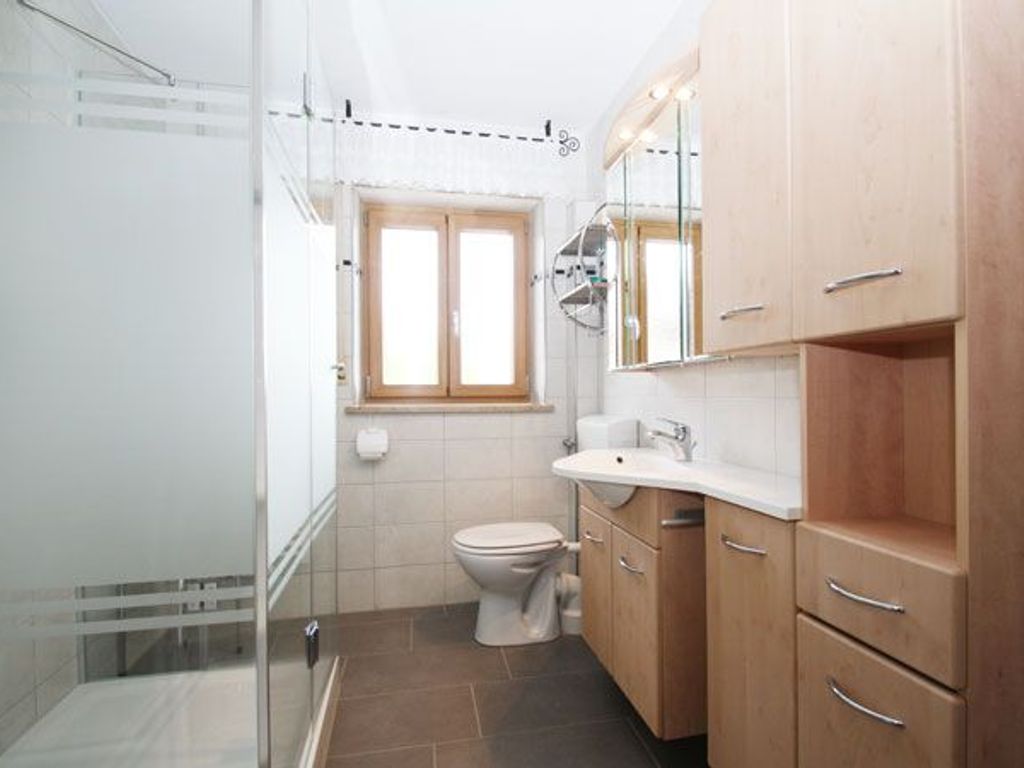 Dusche und WC