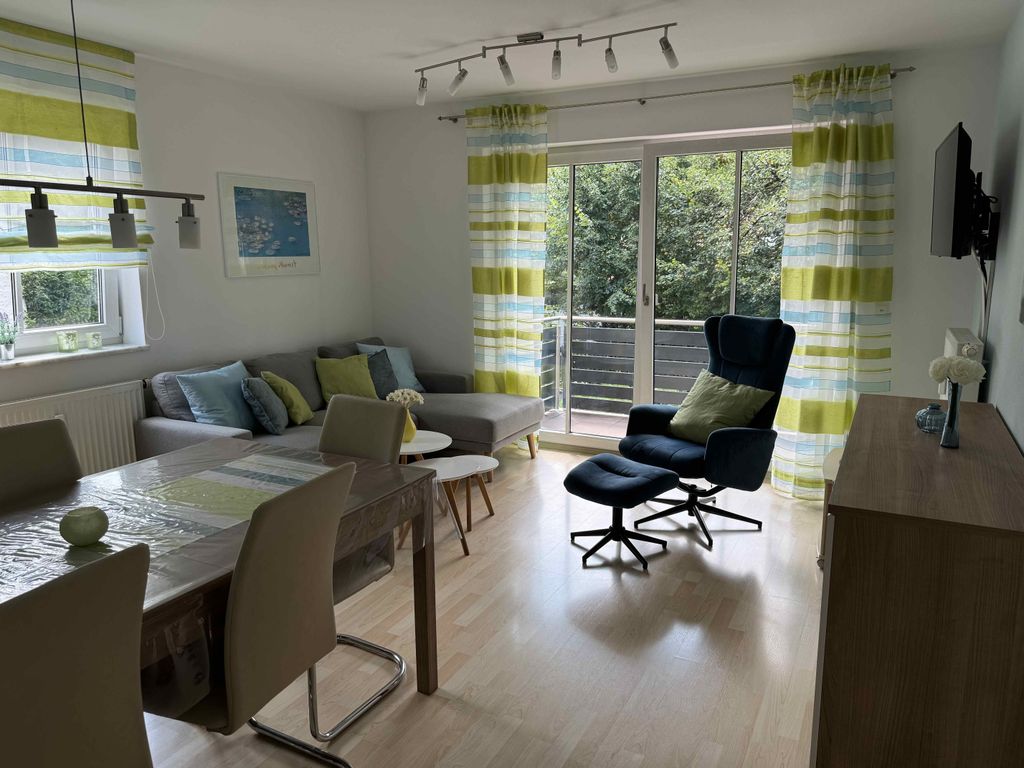 Wohnzimmer_Balkon_HD-TV_Mag.One
