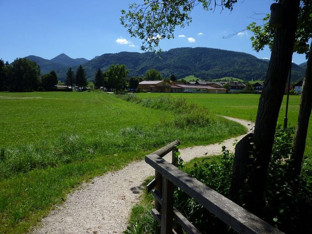Ferienwohnungen Lärchennest zwischen Chiemsee und Bergen