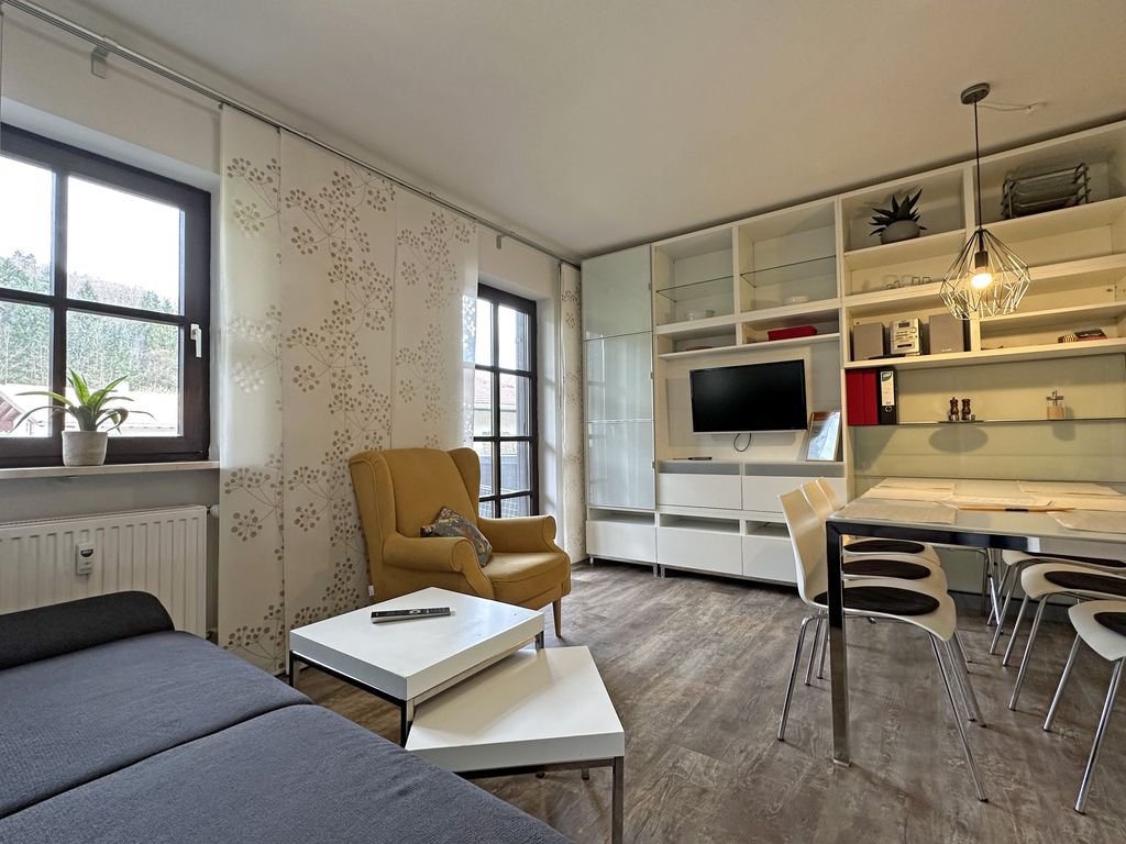 Wohnraum mit Balkon