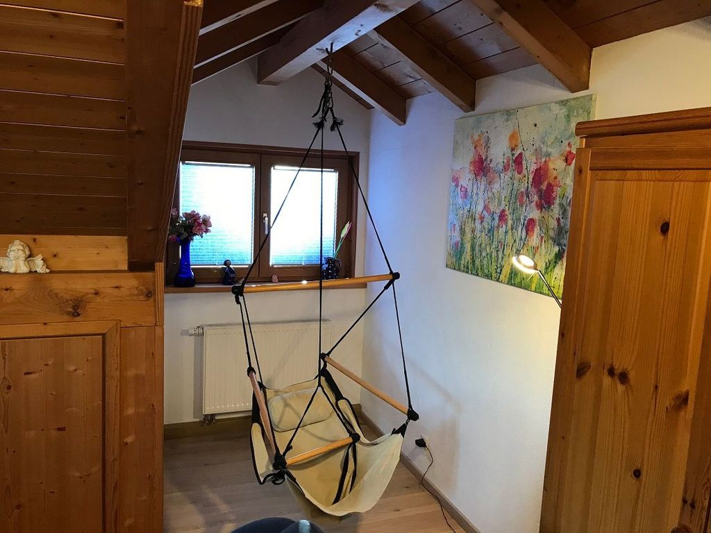 Hängestuhl zum Lesen und Relaxen