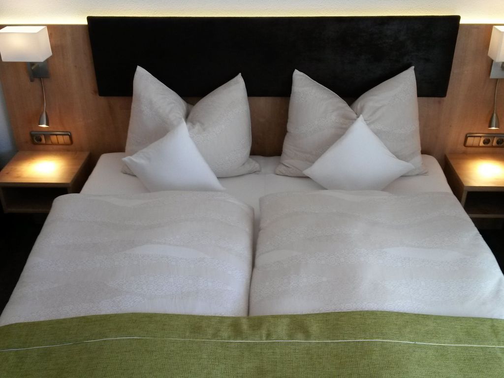 Doppelzimmer 33, 34, 35, 37, 42 & 43 buchbar für 2-3 Personen