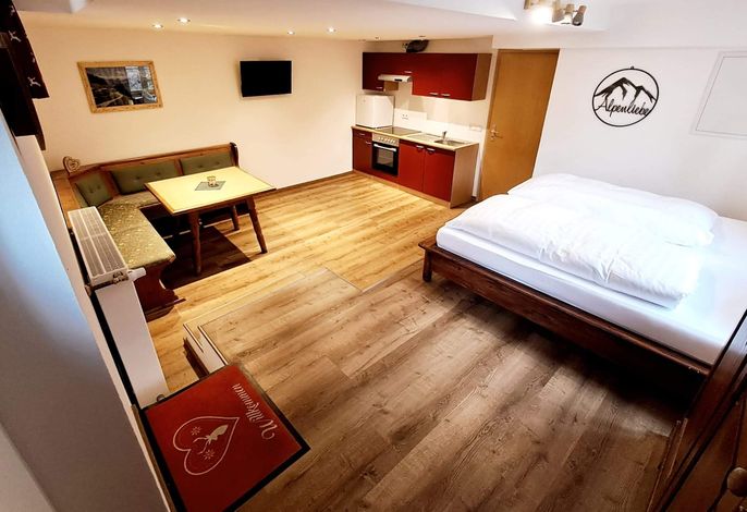Doppelzimmer Nr.6, mit Küche, Dusche und WC