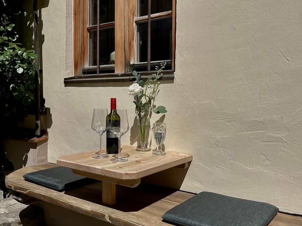 Zuhaeusl Aussenansicht  Innenhof