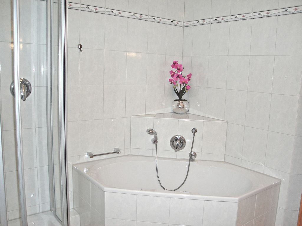 Badezimmer Dusche, Badewanne/WC