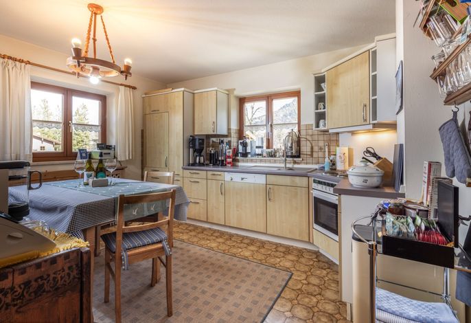 4-Sterne Maisonette-Wohnung mit 2 Schlafzimmern und 2 Balkonen