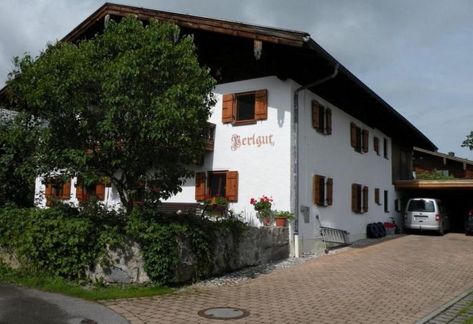Haus Perlgut - Maraun Alessia