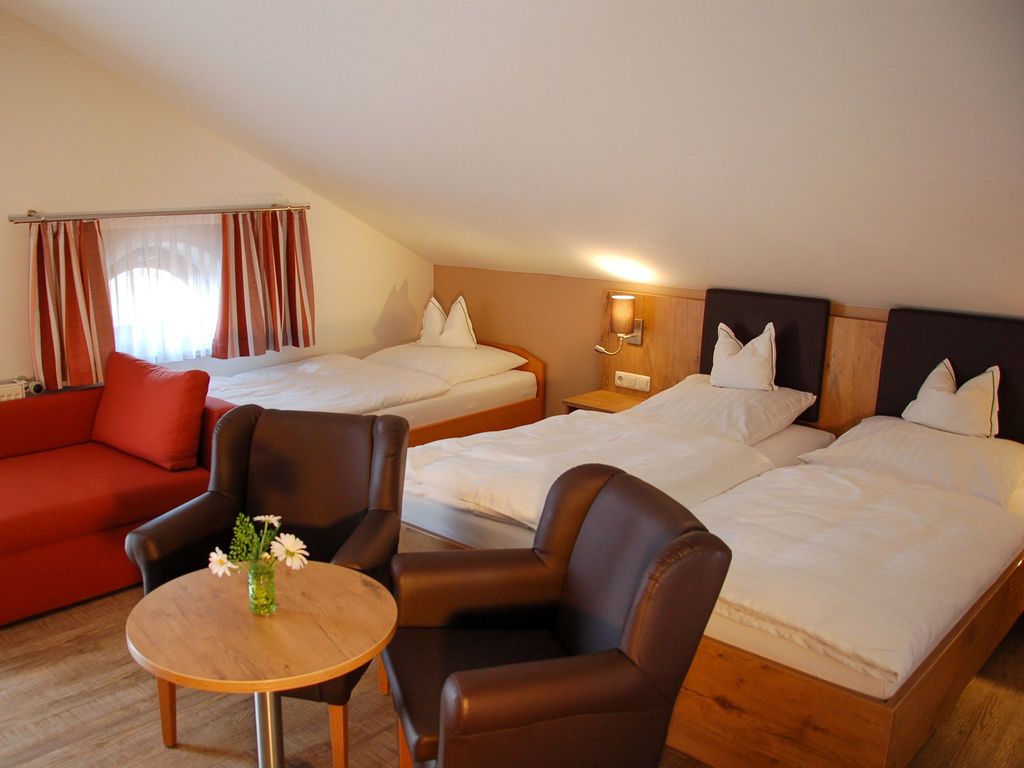 Dreibett/Vierbettzimmer
