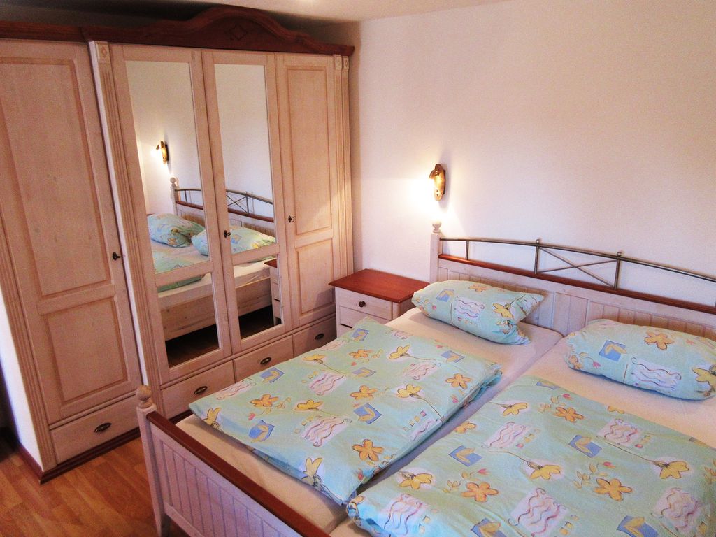 Schlafzimmer 2 Schrank