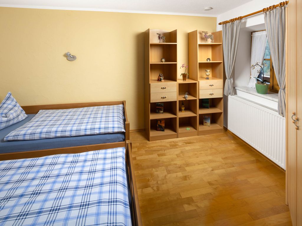 Schlafzimmer 2