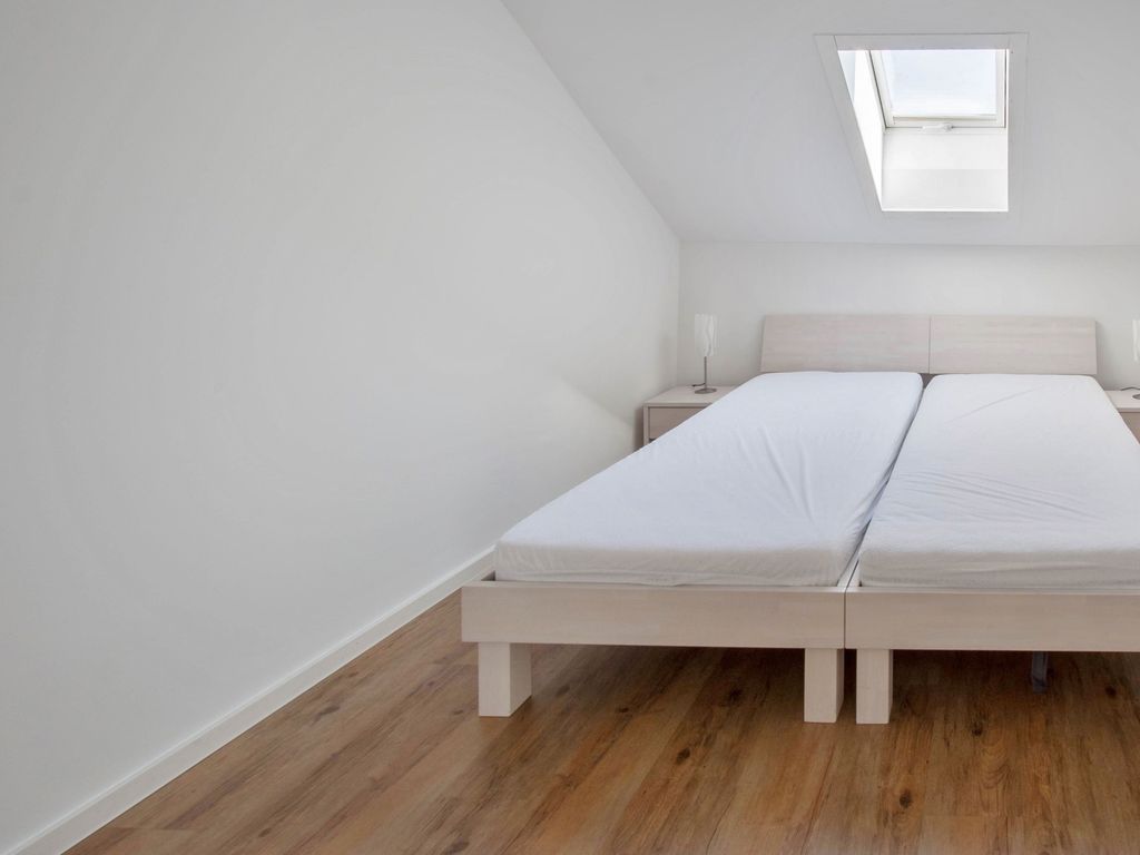 2. Schlafzimmer
