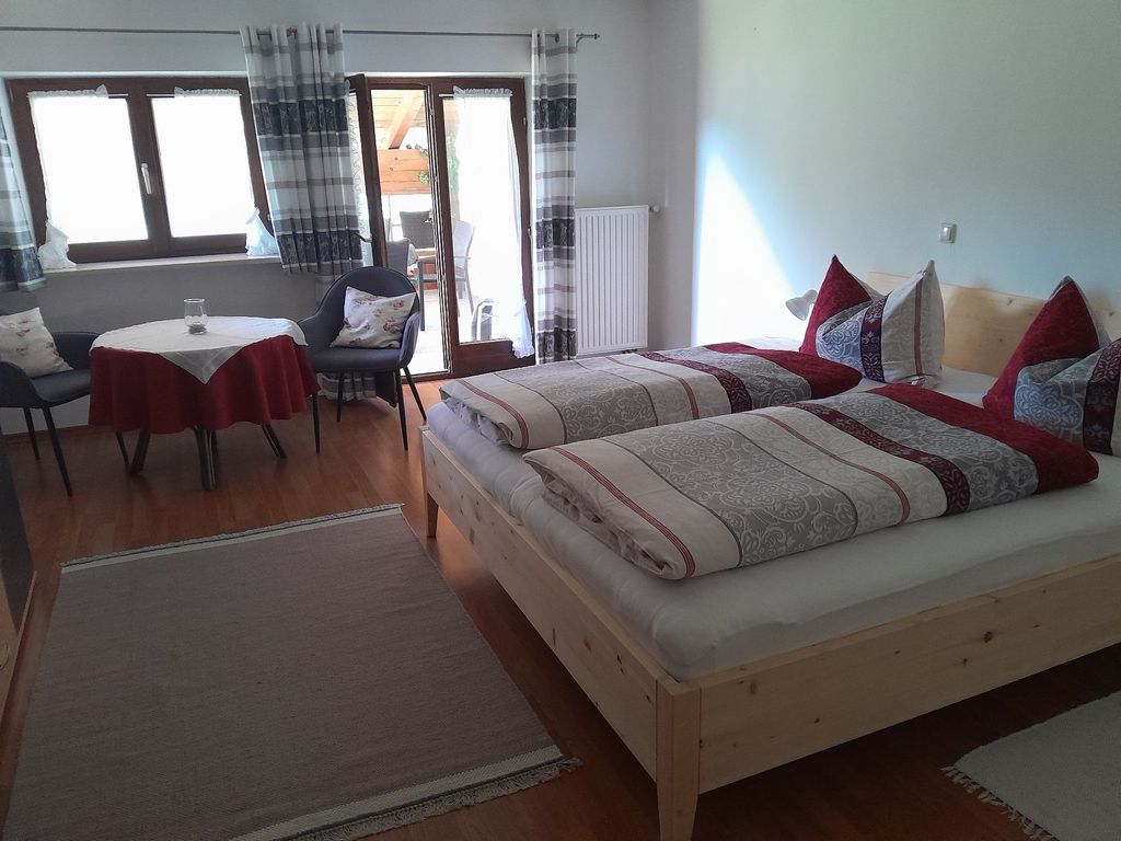Fwgh. Schlafzimmer