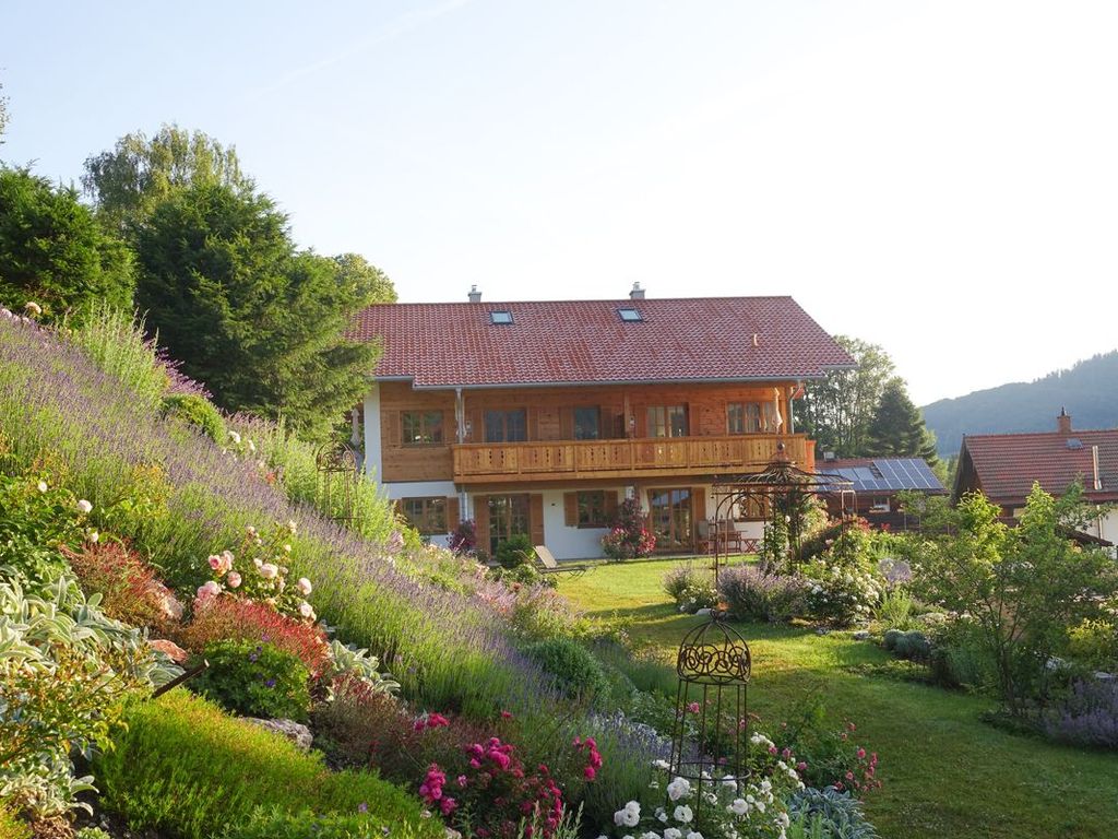 Haus Ferienwohnungen im Rosengarten