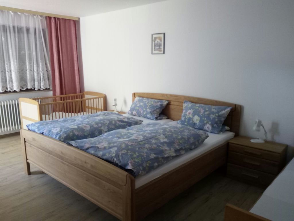 Schlafzimmer mit Terrasse