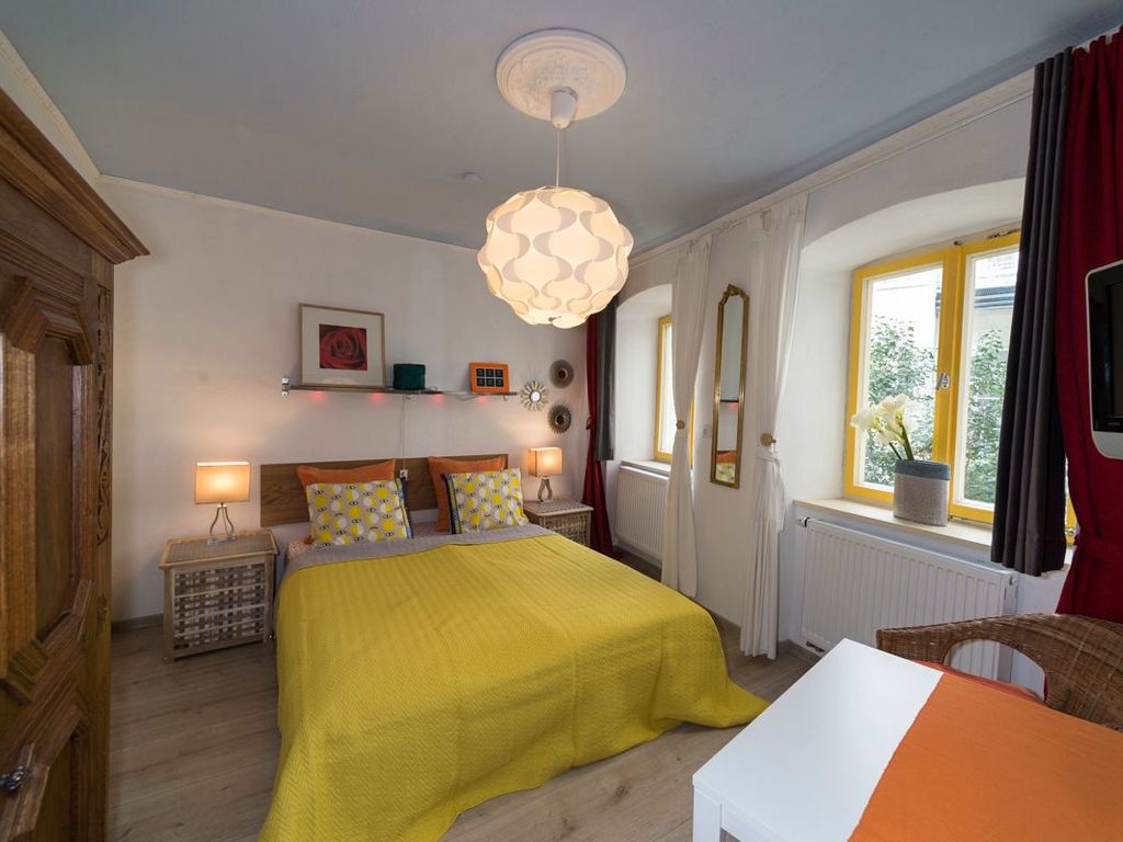 Stadtplatz - Private Zimmer nähe Bahnhof A8
