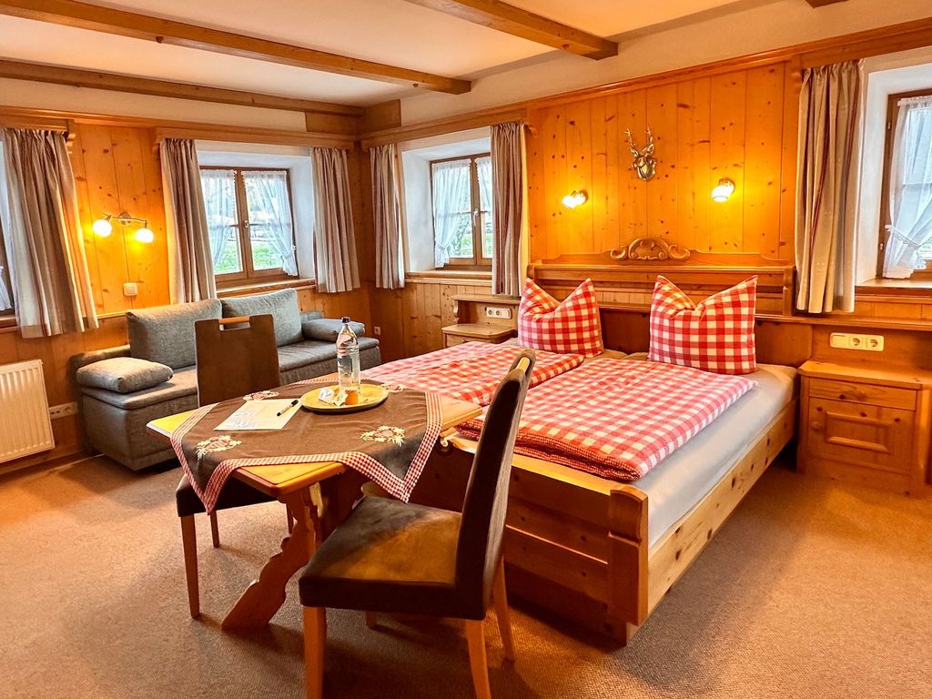 Wohn-/Schlafzimmer