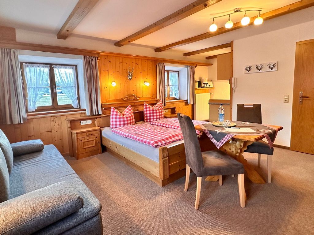 Wohn-/Schlafzimmer