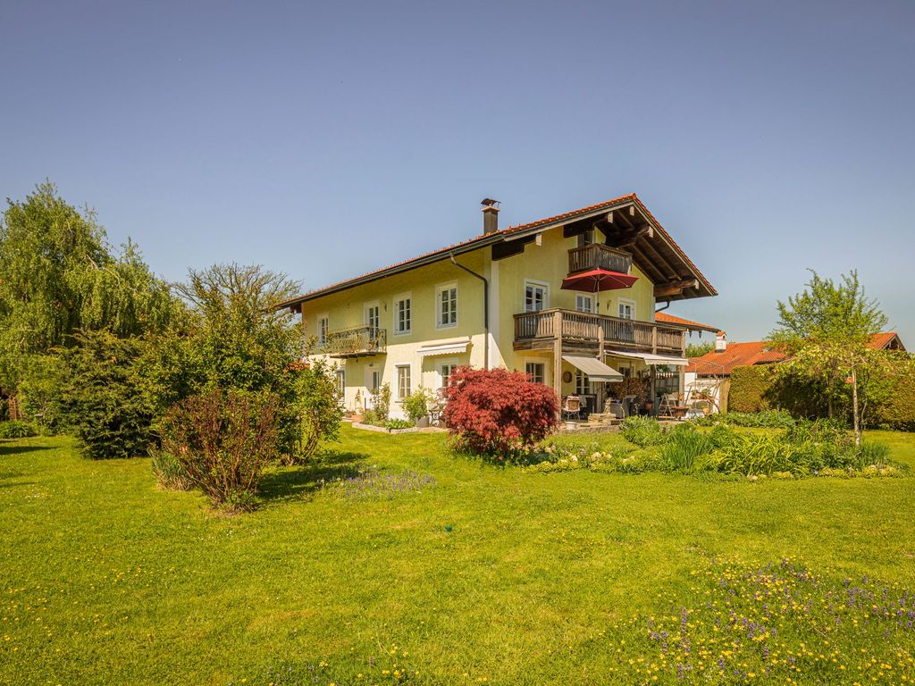 Top FeWo mit 180 Grad Bergblick und Garten