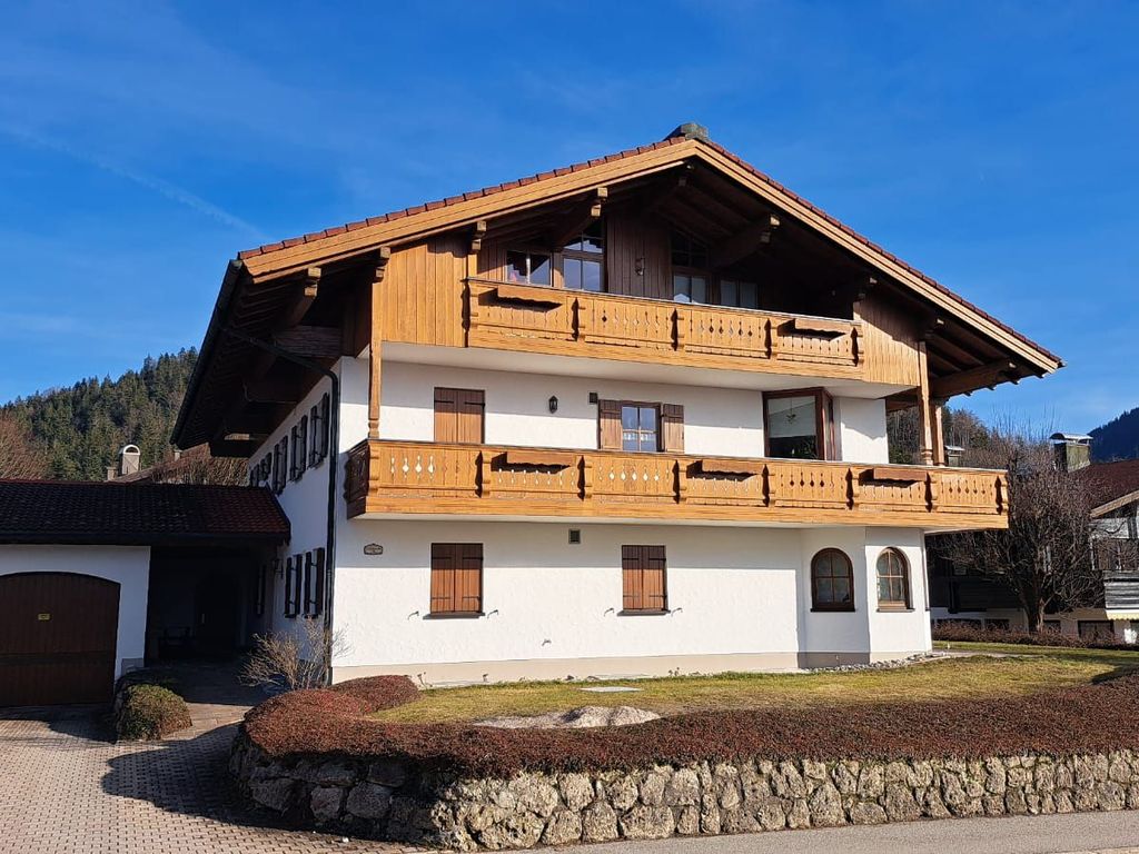 Das Haus von vorne