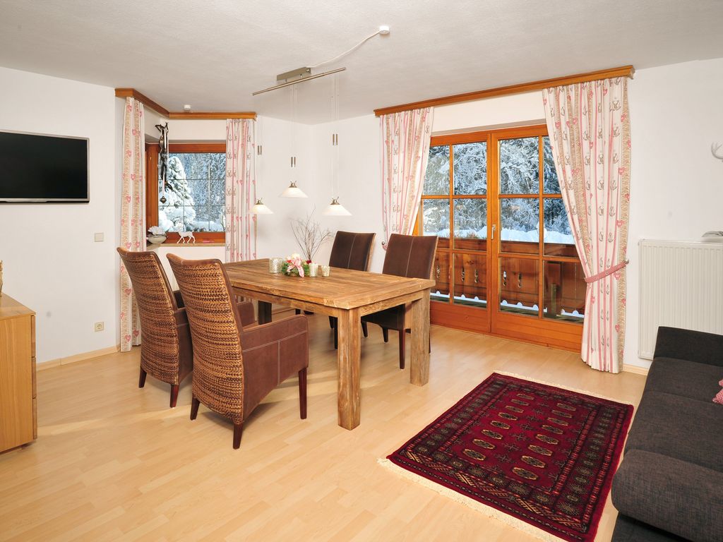 Wohnbereich mit Balkon