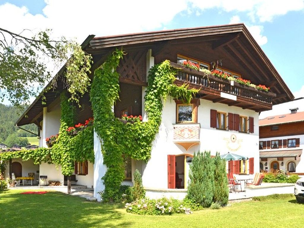 Das Haus im Sommer