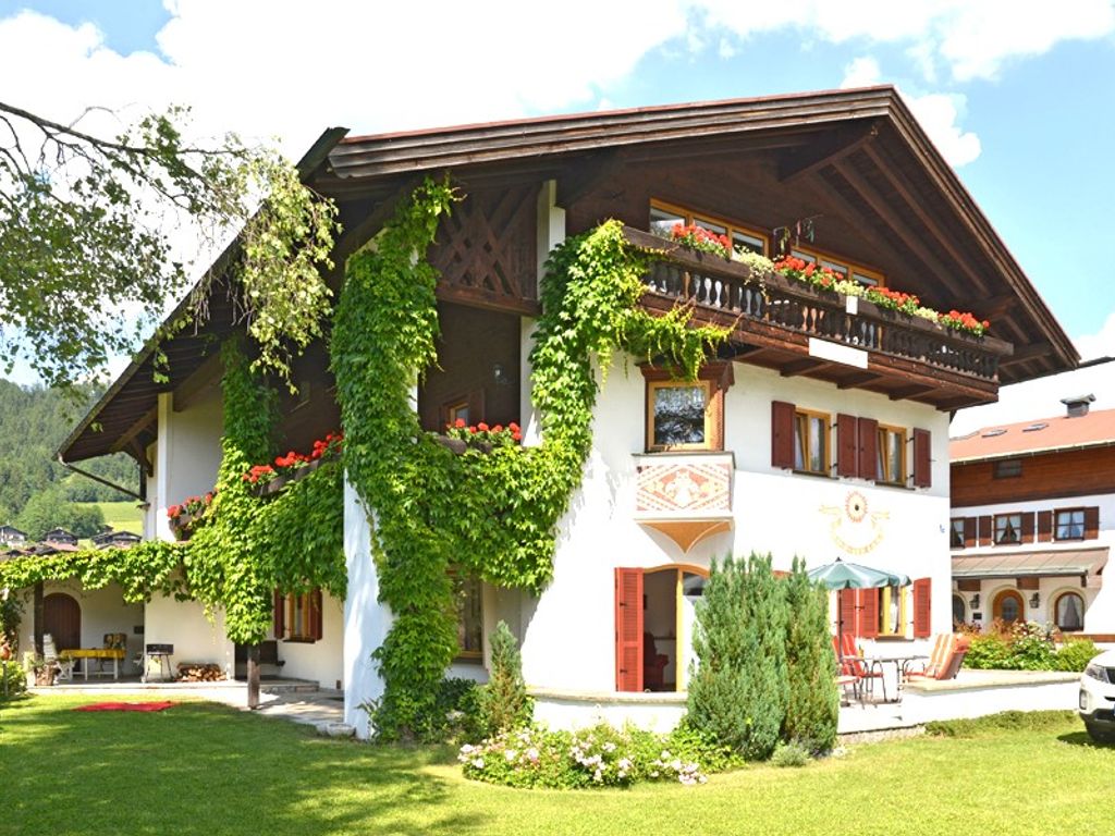 Das Haus im Sommer