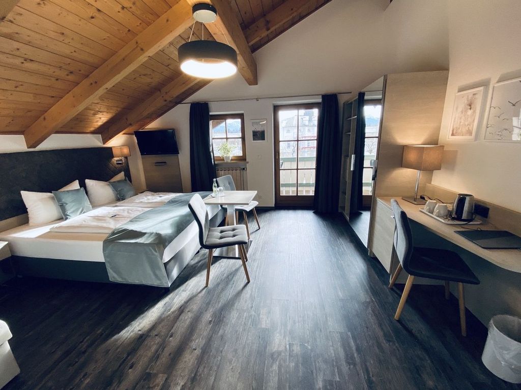 Beispiel Doppelzimmer mit Balkon 22 qm