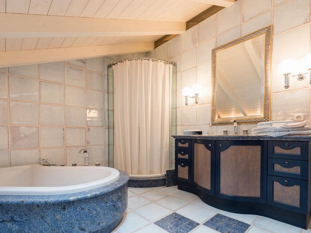 Eckbadewanne