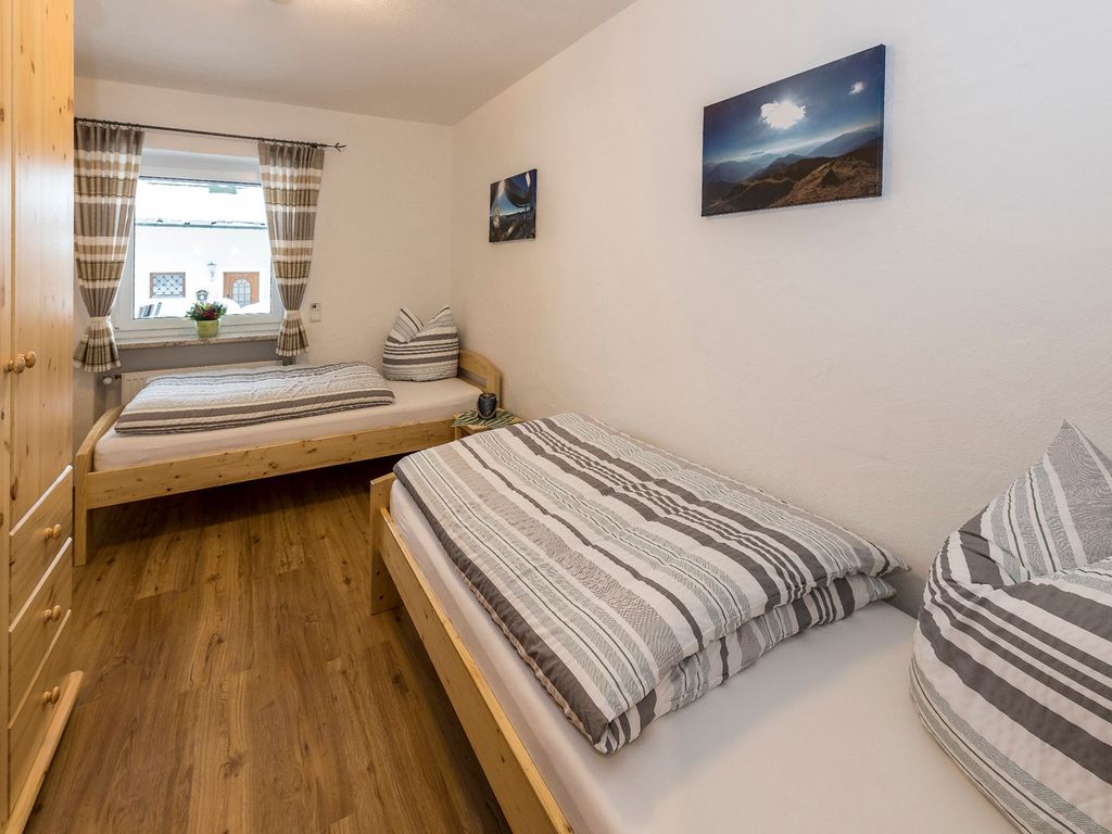 2. Schlafzimmer