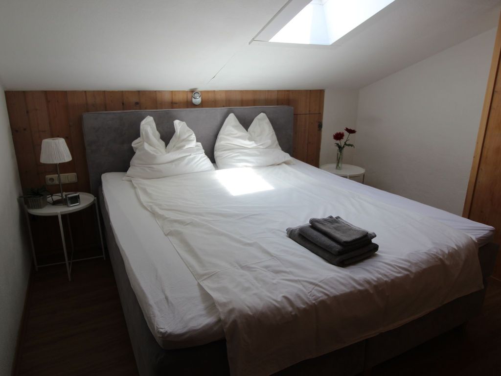 Schlafzimmer 1.2