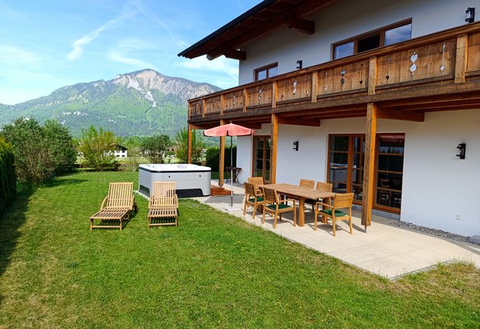 Ferienwohnung Bergwiesn 131qm mit 2 Schlafzimmern und 2 Bädern