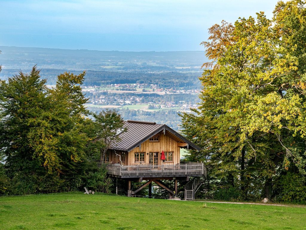 Baumhaus mit Weitblick