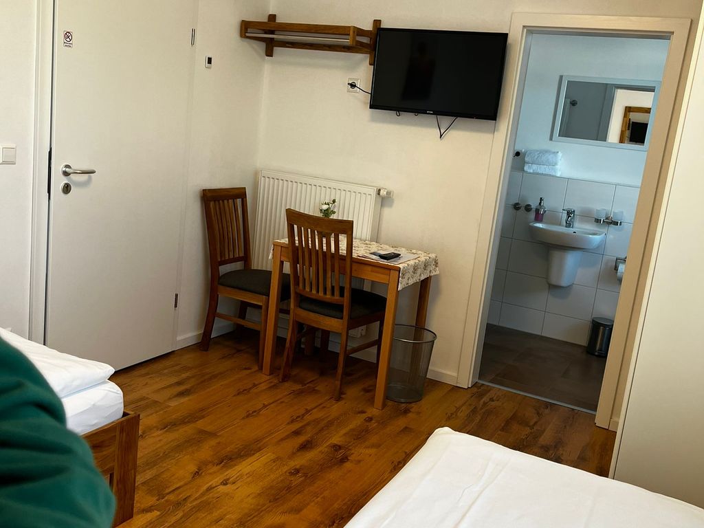 Doppelzimmer 1