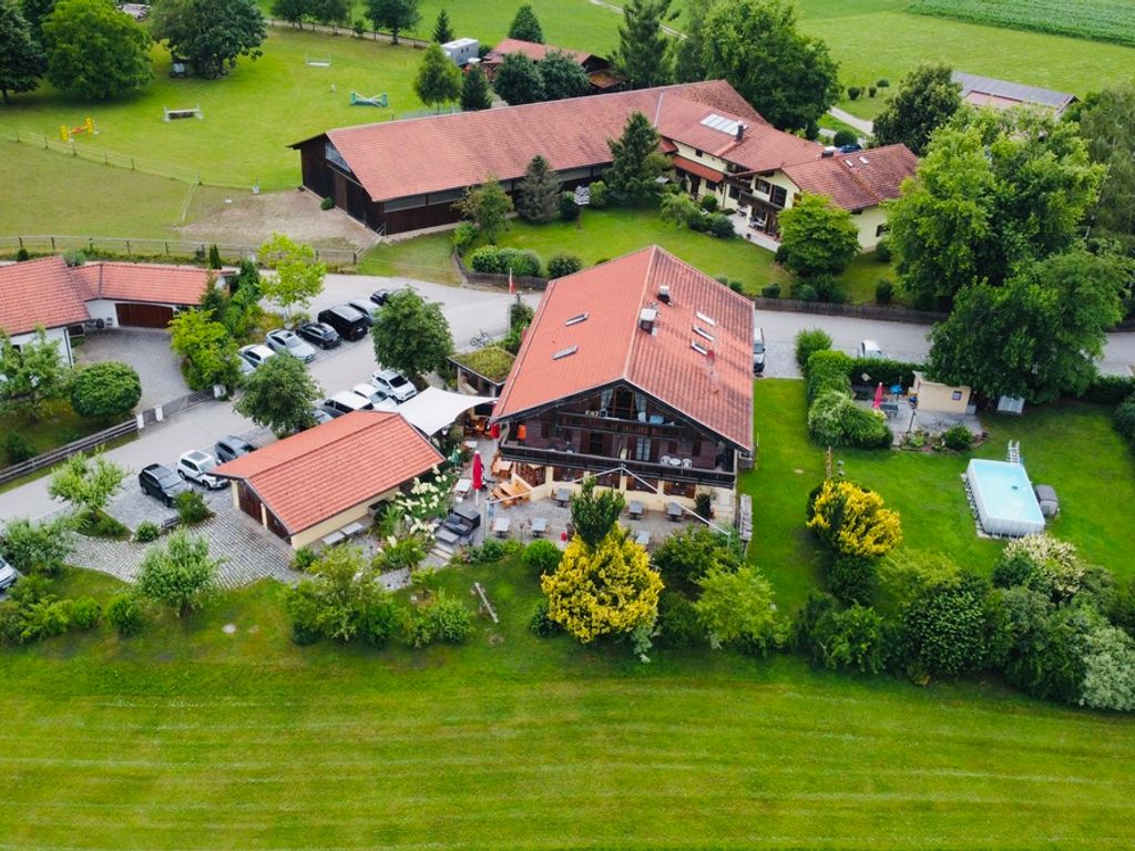 Frontansicht Luftbild