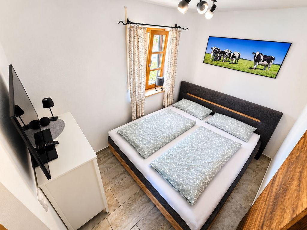 Schlafzimmer mit Doppelbett