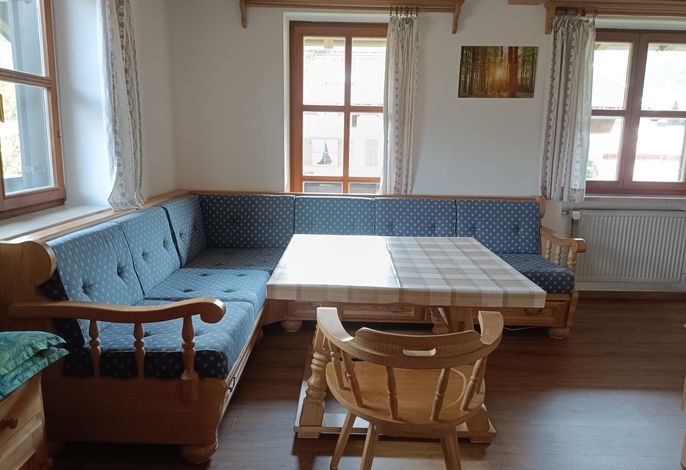 Ferienwohnung Gipfelblick, 41 qm, bis 3 Personen, Wohnschlafraum, Balkon