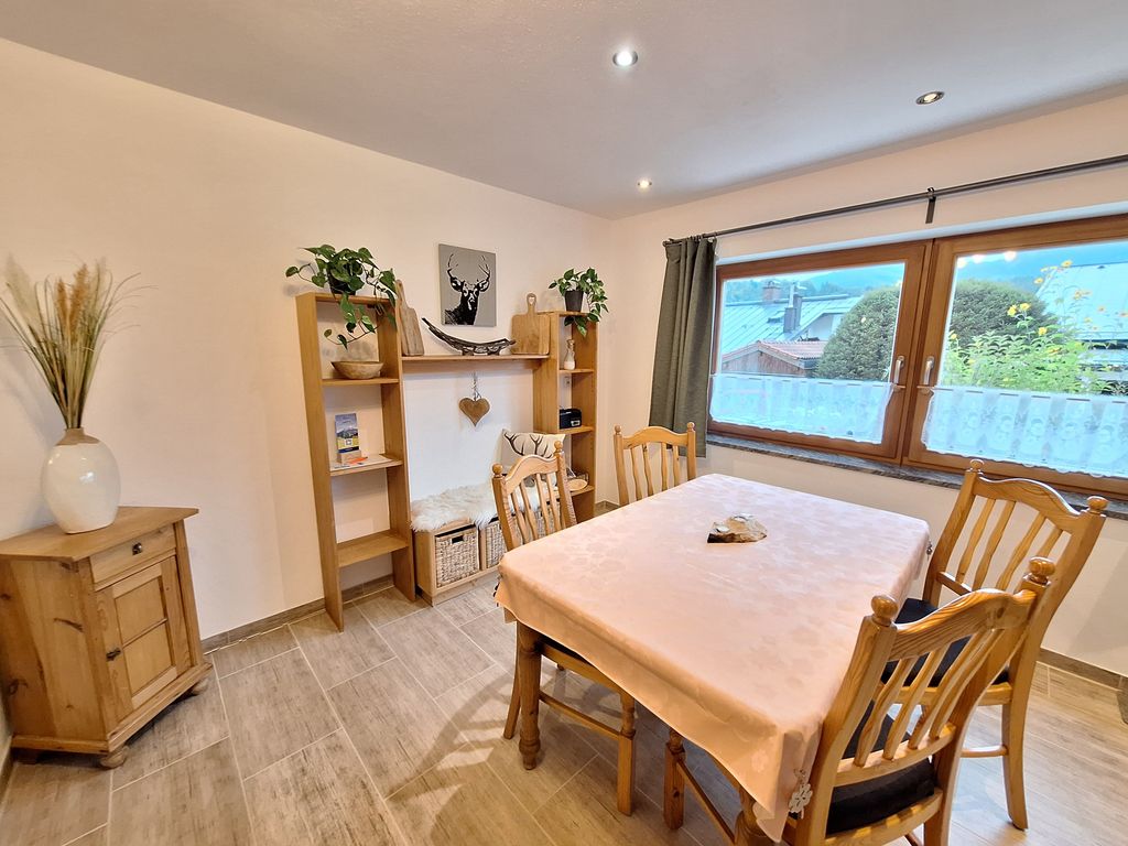 Essbereich der Ferienwohnung Lattengebirge