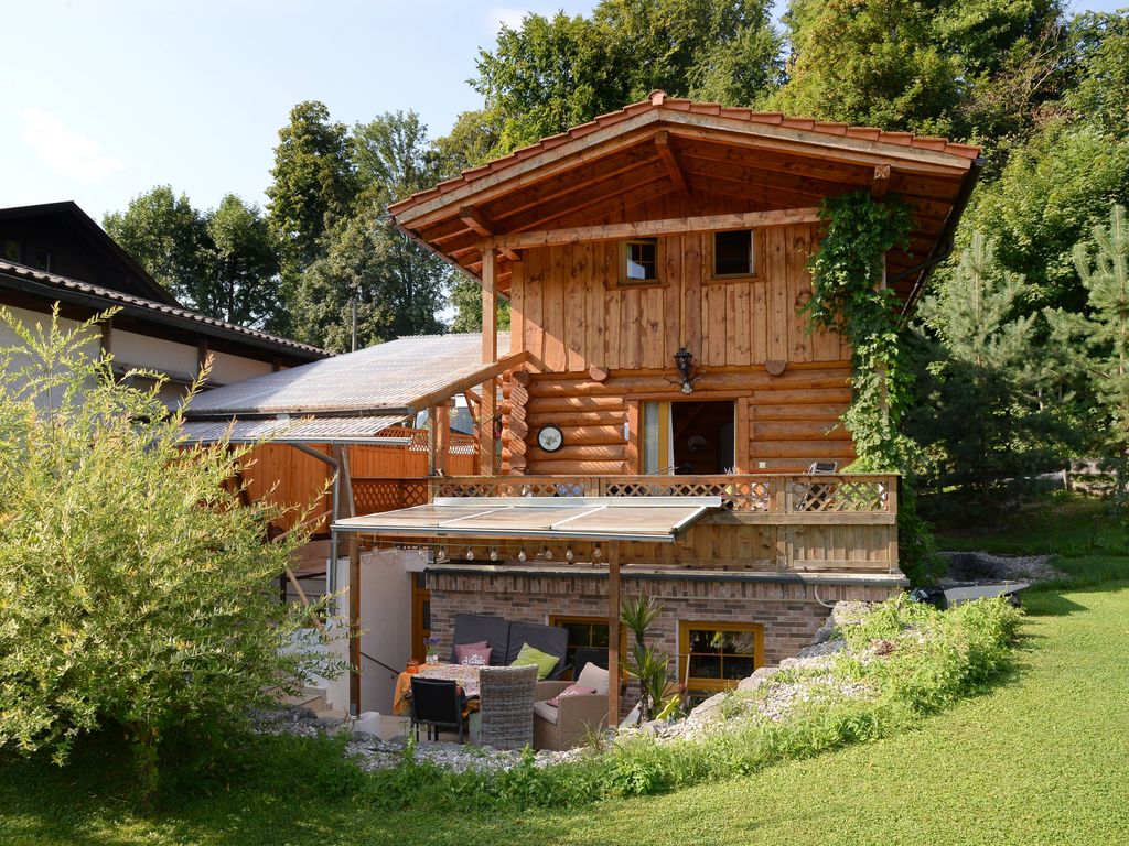 Schlossalm mit Garten