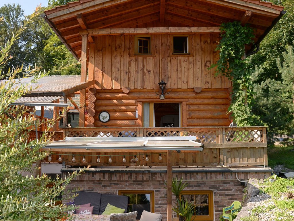 Schlossalm mit Wohnung Hirsch und Fuchsbau