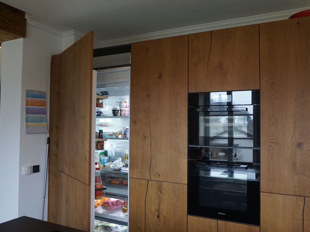 Küche mit Backofen